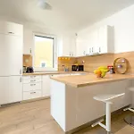 Apartman Amazing Kasjuni With Garrage