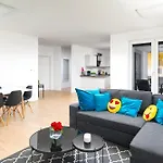 Amazing Kasjuni With Garrage Apartman