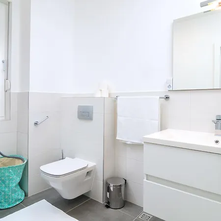 Amazing Kasjuni With Garrage Apartman Split