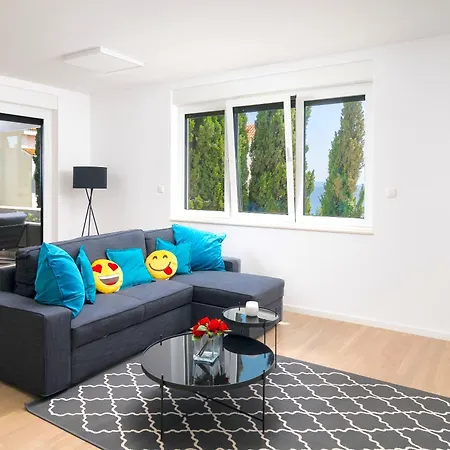 Amazing Kasjuni With Garrage Apartman Split