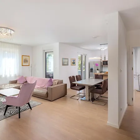 Appartement Amazing Kasjuni With Garrage